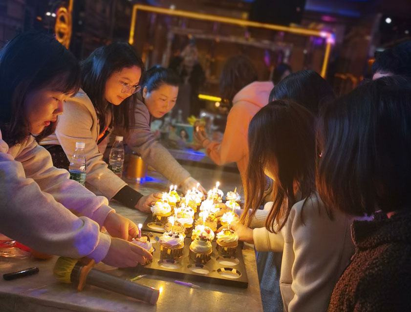 HIGH唱KTV！——大发官方在线入口防雷第一期员工生日会